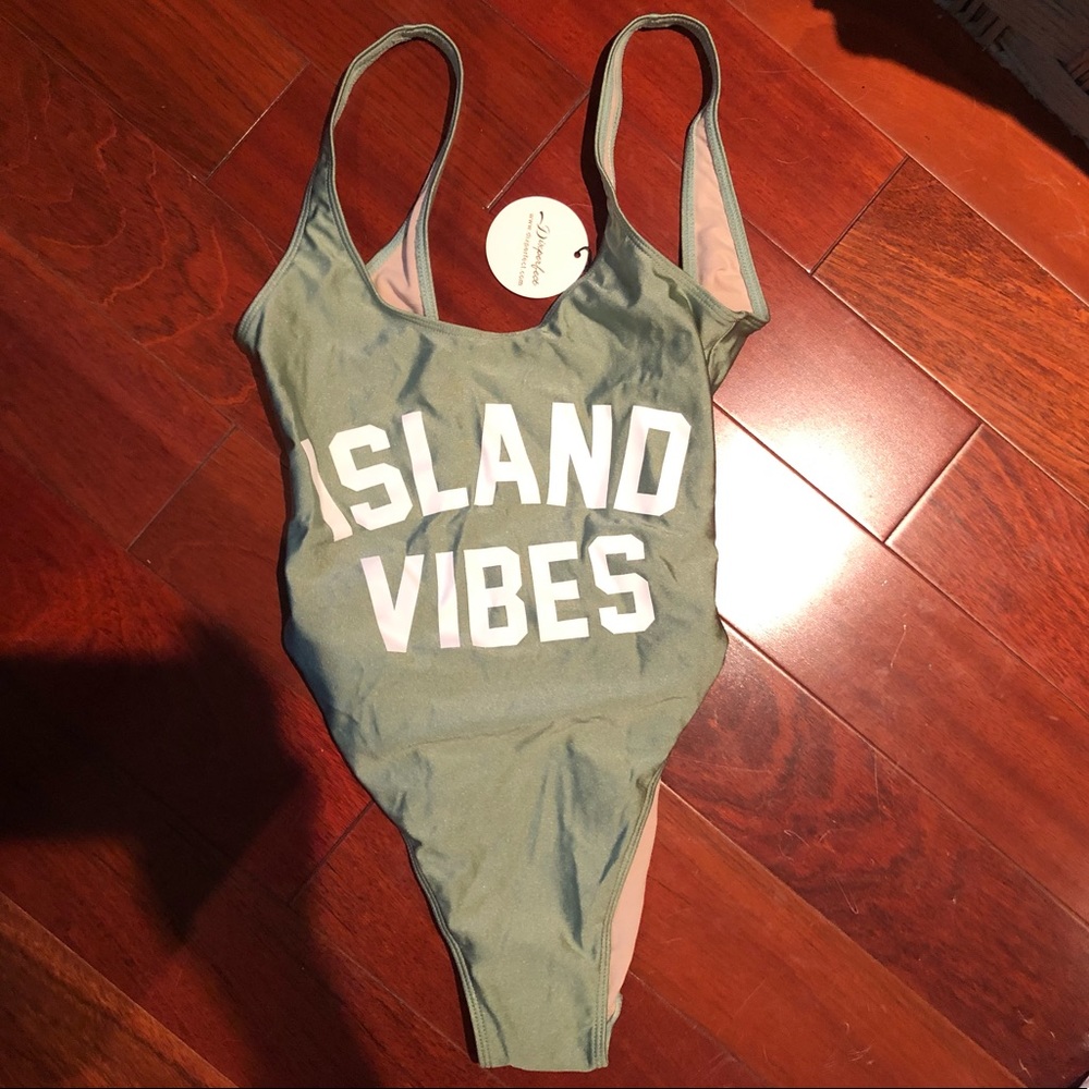 ‘Island Vibes’ One Piece Swimsuit
